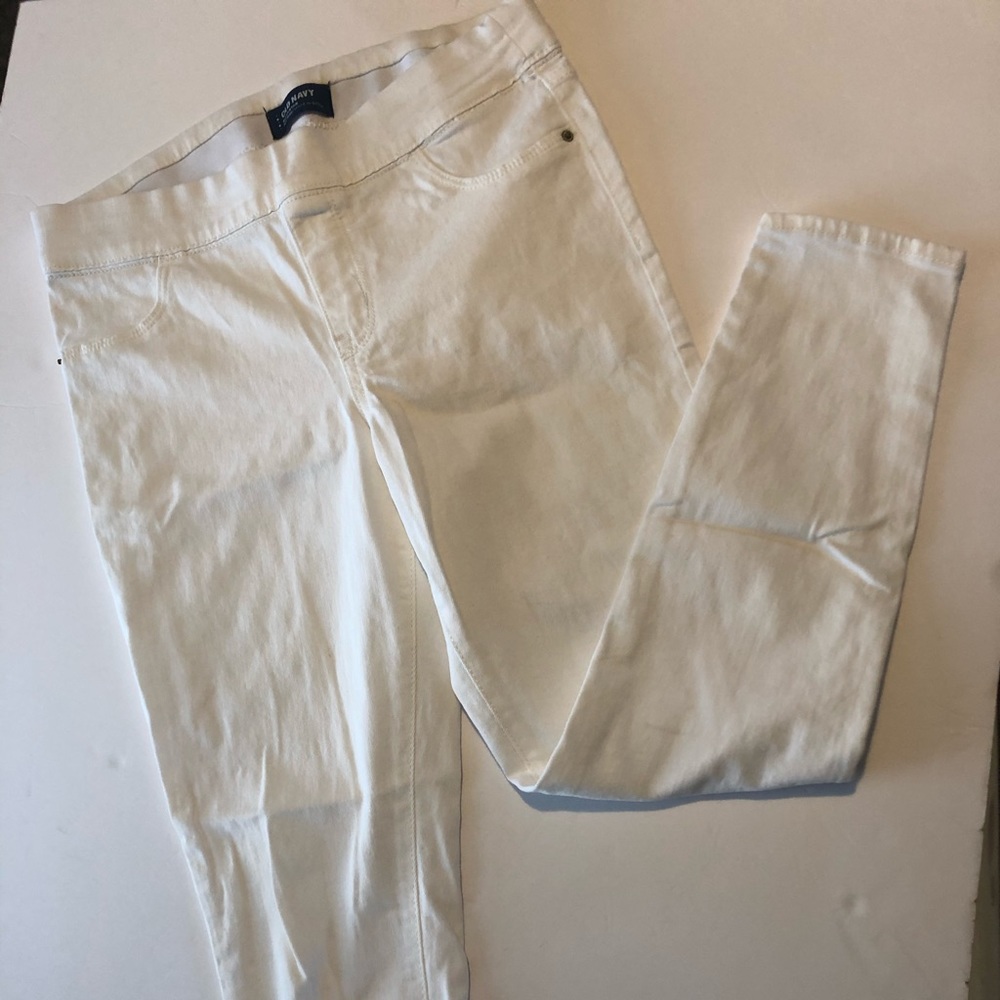 White old navy rockstar jegging